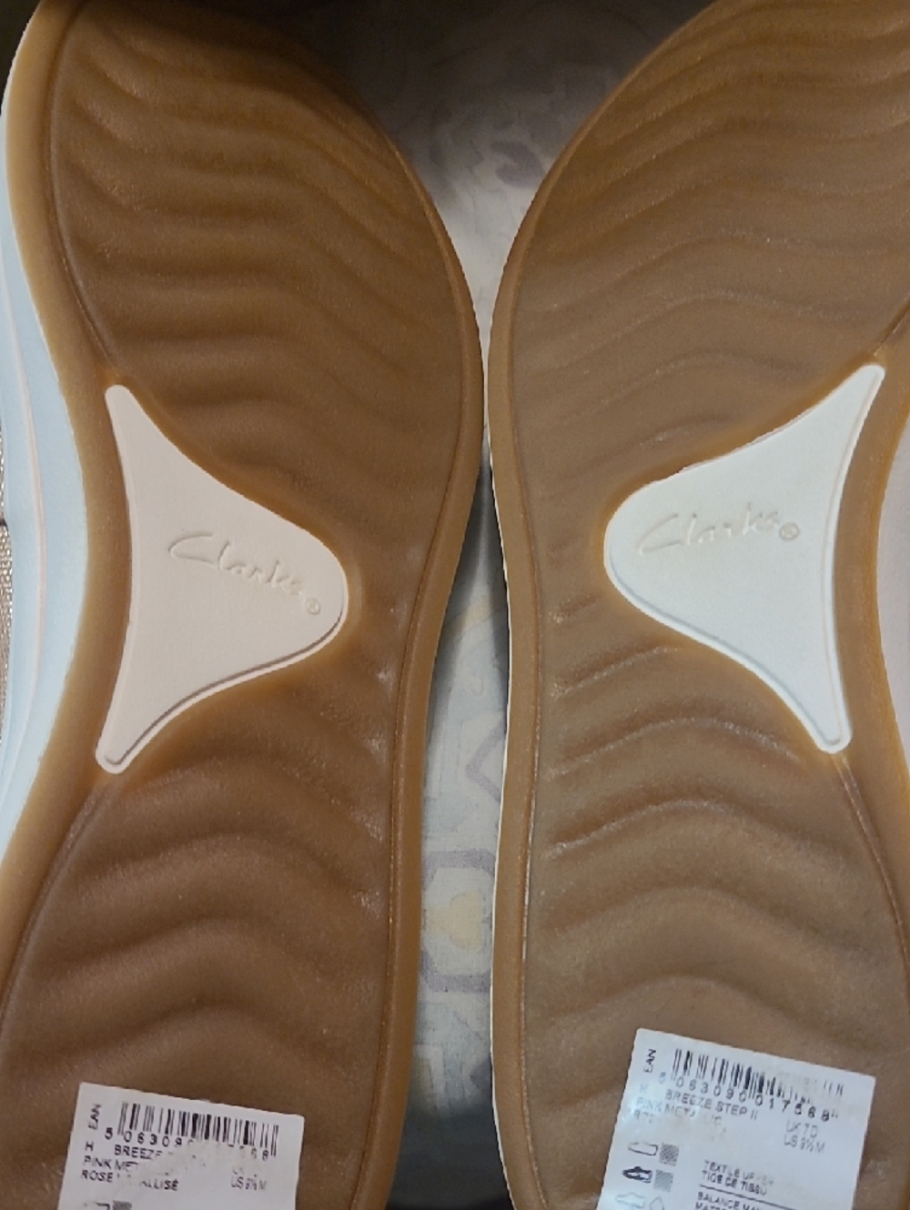 Clarks Cloudsteppers Slip-On Flats in Rose Pink Metallic - Picture 2 of 2